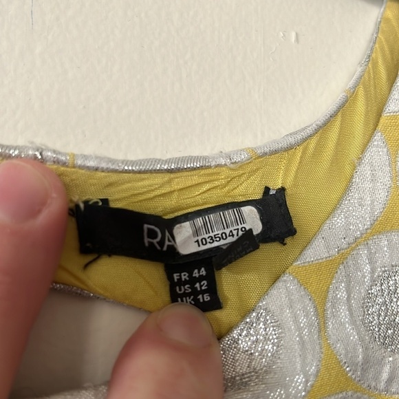 Raoul Metallic Silver/Yellow Medallion Sleeveless Fit & Flare Cocktail Dress - Picture 4 of 11